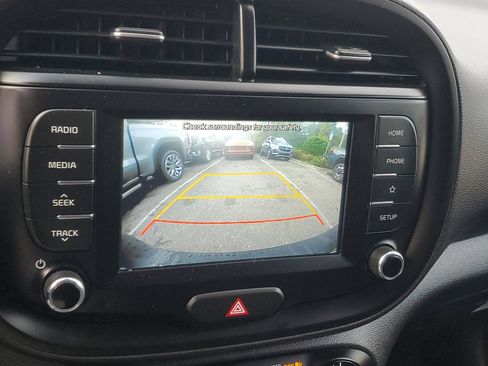 Used 2021 Kia Soul LX FWD image 19