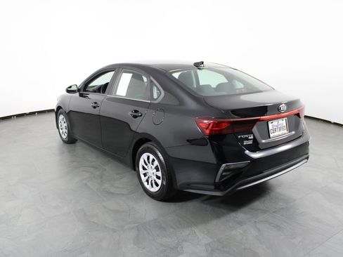 Used 2019 Kia Forte Sedan FWD image 3