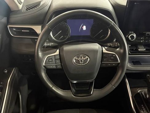 Used 2020 Toyota Highlander Platinum image 37