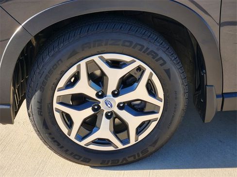 Used 2019 Subaru Forester Premium image 12