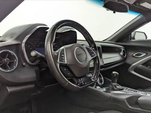 Used 2020 Chevrolet Camaro LT RWD image 21