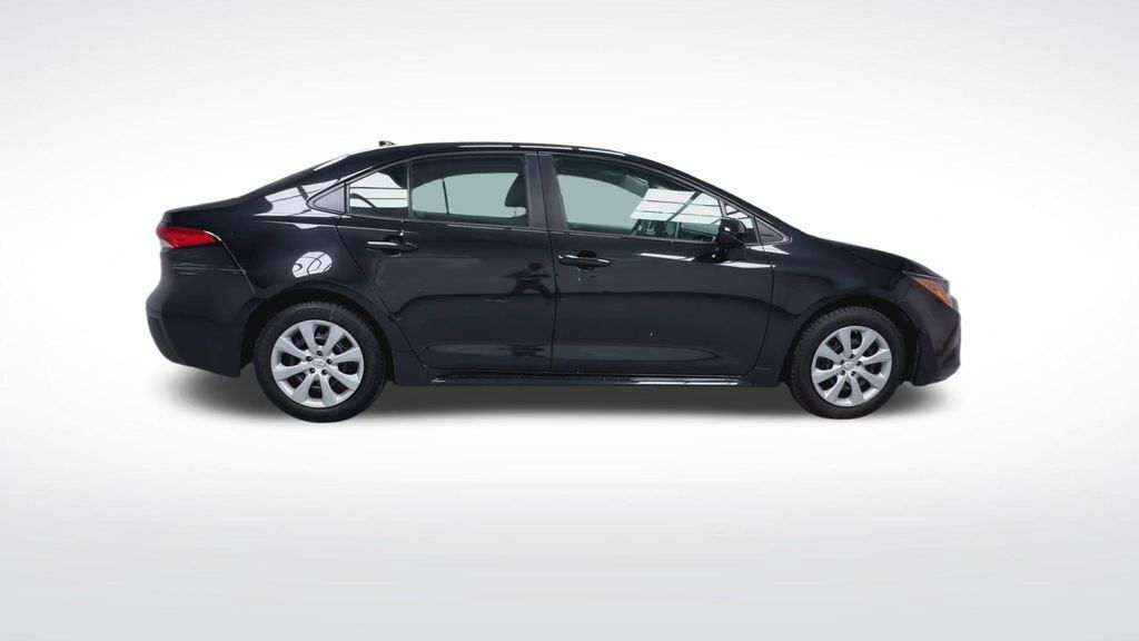 Certified 2021 Toyota Corolla LE w/ Carpet Mat Package (TMS) FWD image 10