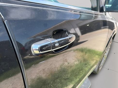 Used 2018 GMC Acadia Denali FWD image 33