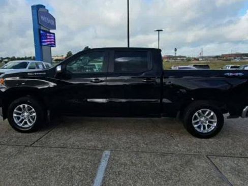 Certified 2023 Chevrolet Silverado 1500 LT AWD/4WD image 4