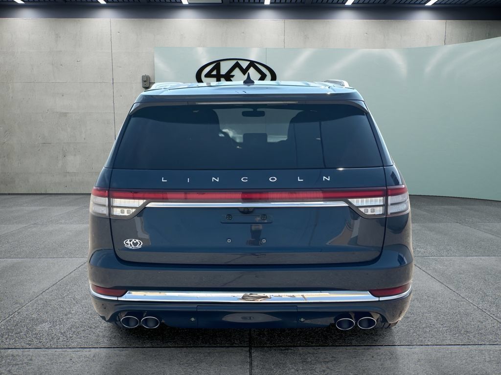 Used 2023 Lincoln Aviator Black Label w/ Class IV Trailer Tow Package AWD/4WD image 4