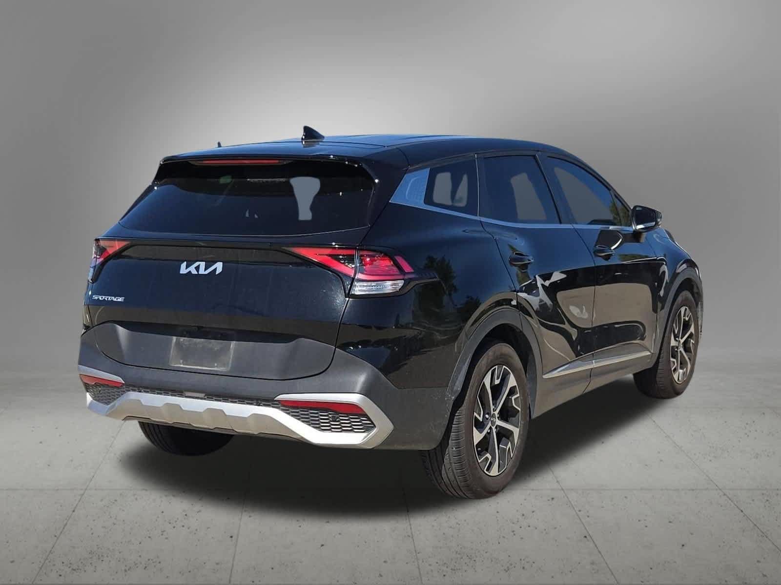 Certified 2023 Kia Sportage EX FWD image 6