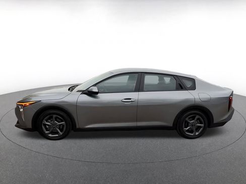 Used 2025 Kia K4 FWD image 8