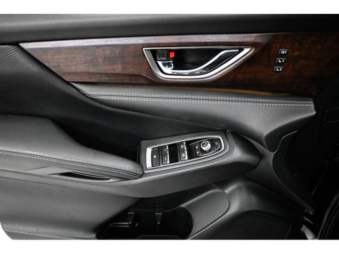 Used 2023 Subaru Ascent Touring AWD/4WD image 8