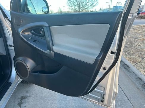 Used 2010 Toyota RAV4 2WD image 18