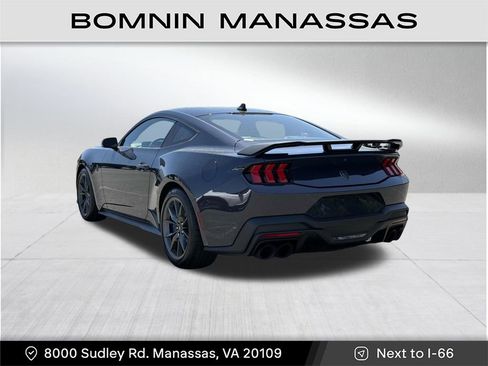 Used 2025 Ford Mustang Dark Horse image 4