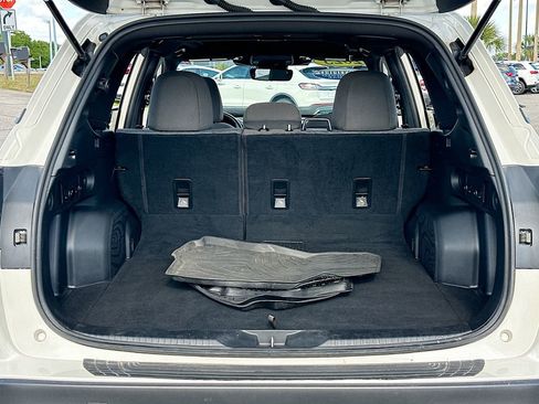 Certified 2025 Subaru Forester Premium AWD/4WD image 25