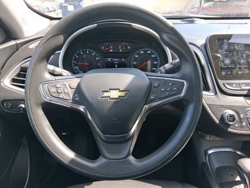 Used 2025 Chevrolet Malibu LT FWD image 22