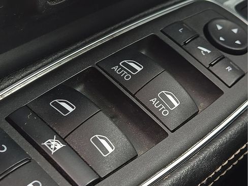 Used 2022 RAM 2500 Laramie w/ Night Edition AWD/4WD image 17