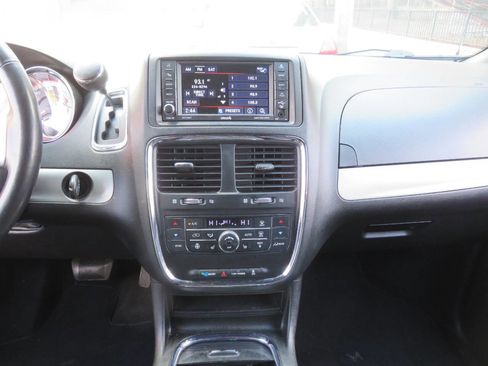 Used 2018 Dodge Grand Caravan GT image 15