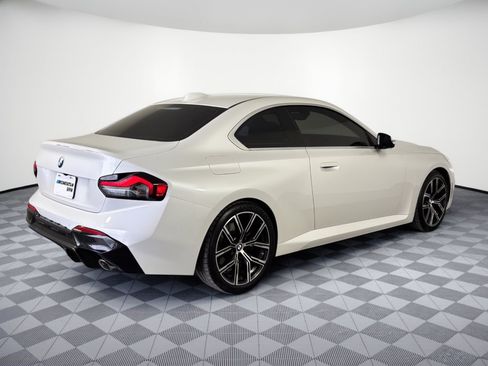 Used 2024 BMW 230i Coupe w/ Convenience Package RWD image 9
