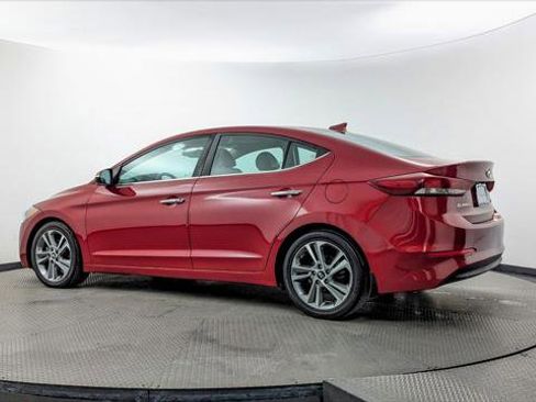 Used 2017 Hyundai Elantra Limited image 6