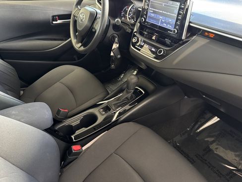 Certified 2021 Toyota Corolla LE image 20