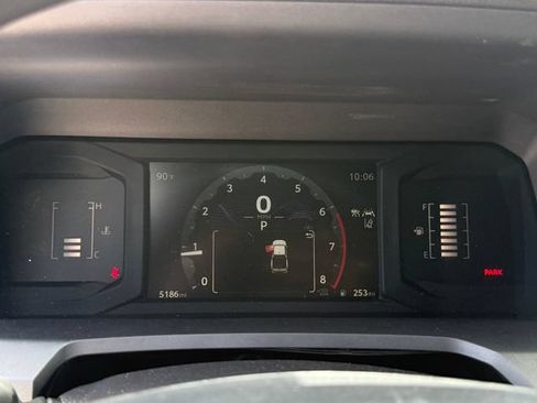 Used 2026 Toyota Tacoma SR5 AWD/4WD image 16