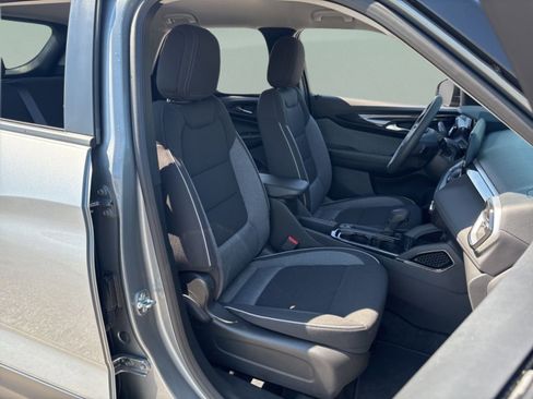 Used 2026 Chevrolet TrailBlazer LS w/ LS Convenience Package FWD image 10