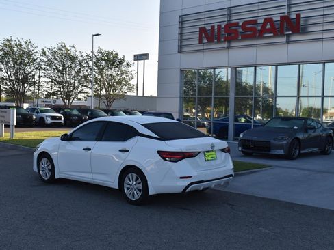 Used 2024 Nissan Sentra S image 4