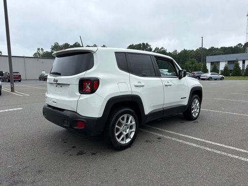 Used 2023 Jeep Renegade Latitude AWD/4WD image 5