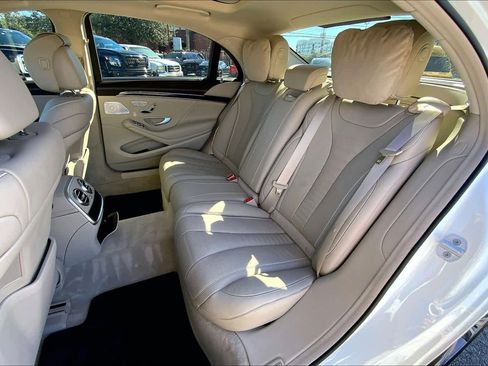 Used 2018 Mercedes-Benz S 560 4MATIC Sedan image 20