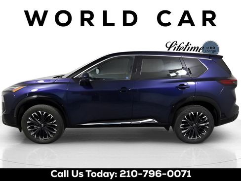 Used 2024 Nissan Rogue Platinum w/ Platinum Premium Package FWD image 6