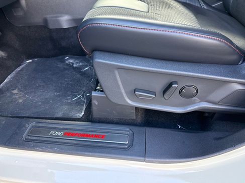 New 2025 Ford Bronco Raptor image 15