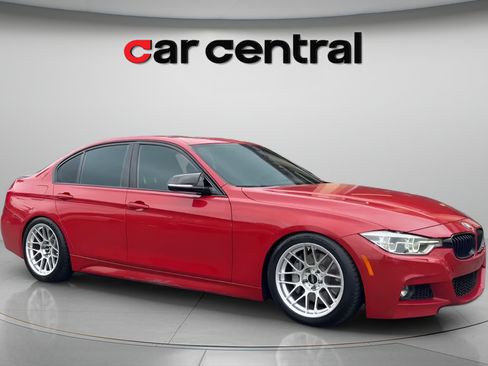 Used 2017 BMW 340i xDrive Sedan AWD/4WD image 8