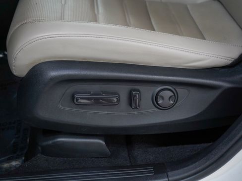 Used 2024 Honda CR-V EX-L image 23