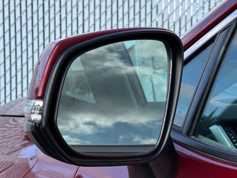 Used 2021 Toyota RAV4 Limited AWD/4WD image 11
