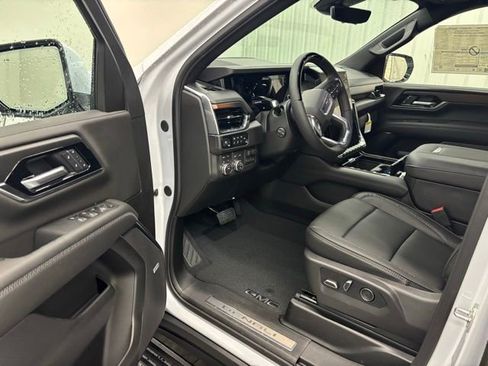 New 2026 GMC Yukon Denali AWD/4WD image 17
