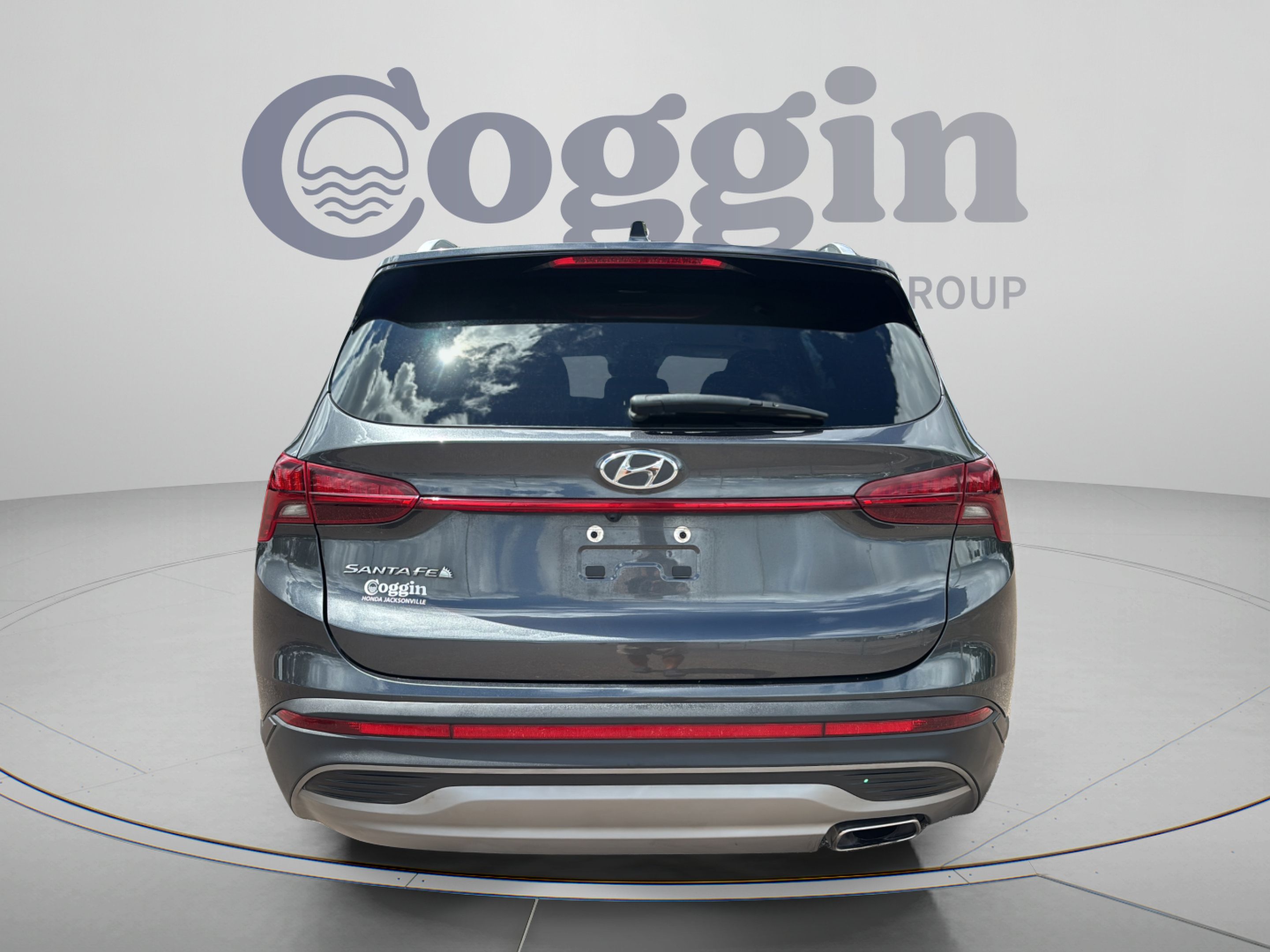 Used 2023 Hyundai Santa Fe SEL FWD image 4