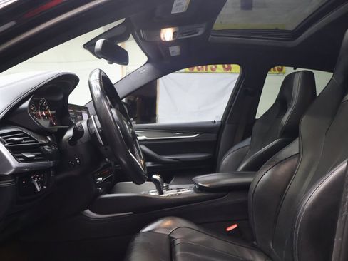 Used 2018 BMW X6 M w/ Executive Package image 17