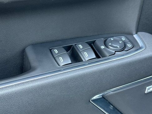 Used 2026 Chevrolet Silverado 1500 LT Trail Boss w/ Convenience Package II AWD/4WD image 12