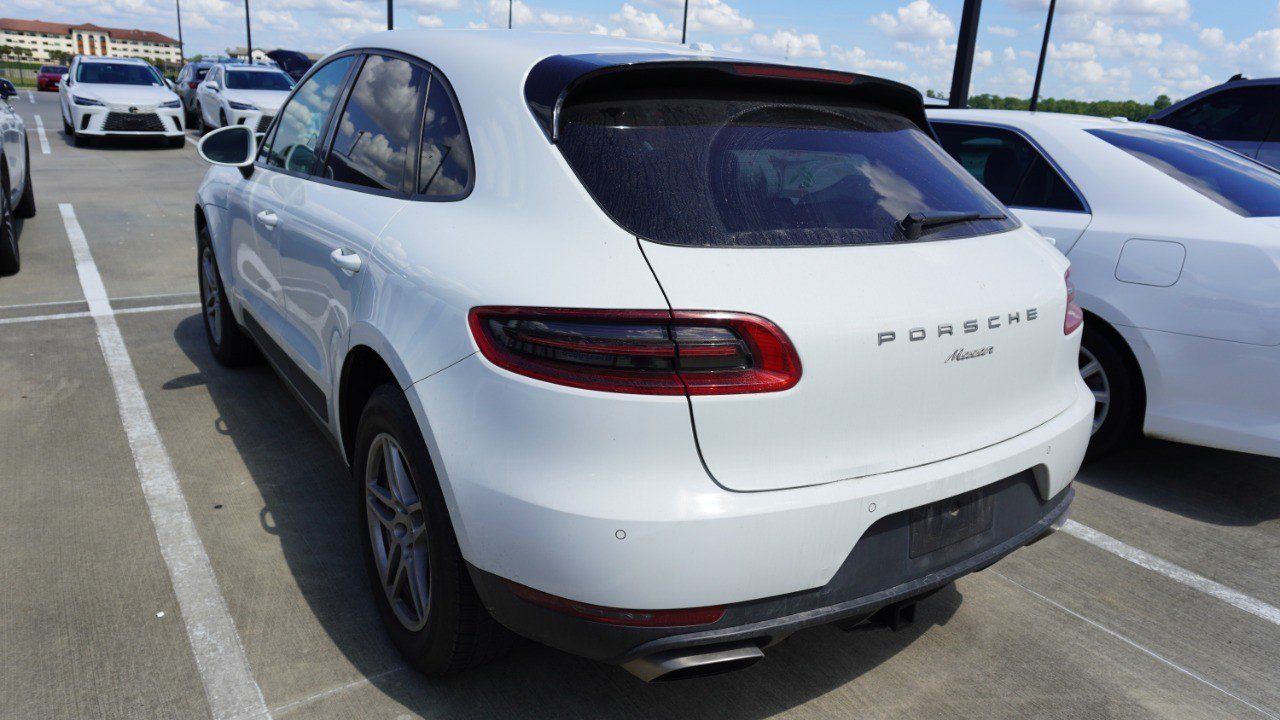 Used 2017 Porsche Macan AWD/4WD image 7