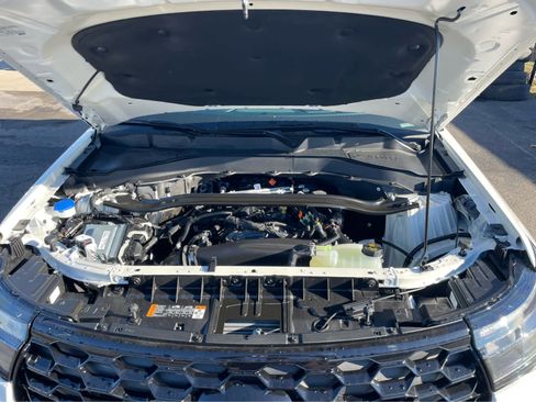 Used 2026 Ford Explorer ST-Line w/ ST-Line Street Pack image 36