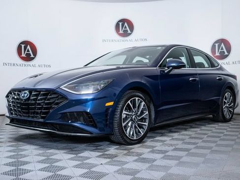 Used 2020 Hyundai Sonata Limited FWD image 2