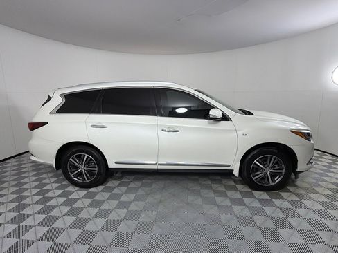 Used 2019 INFINITI QX60 Luxe w/ Essential Package FWD image 4