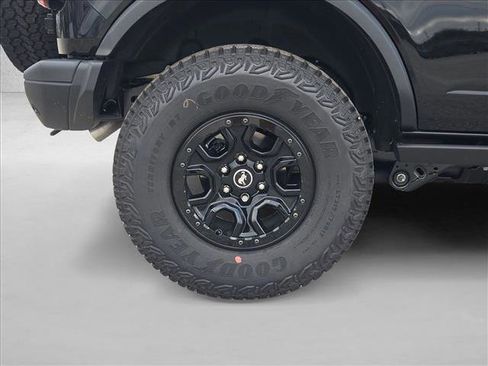 New 2026 Ford Bronco Badlands image 10