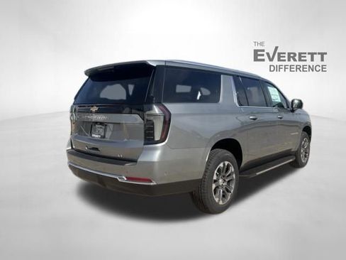 New 2026 Chevrolet Suburban LT AWD/4WD image 7