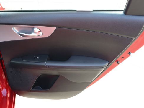 Used 2023 Kia Forte LXS image 18