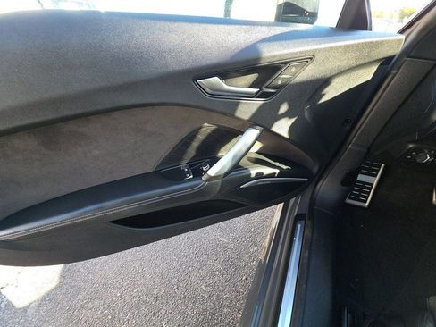 Used 2018 Audi TT 2.0T w/ Technology Package image 15