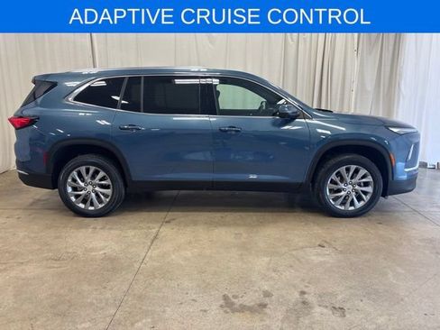 Used 2026 Buick Enclave Preferred AWD/4WD image 2