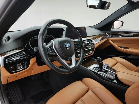 Used 2018 BMW 530i xDrive AWD/4WD image 9
