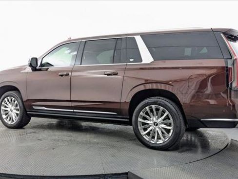 Used 2023 Cadillac Escalade ESV Premium Luxury w/ Performance Package AWD/4WD image 6
