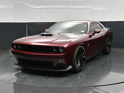 Used 2022 Dodge Challenger R/T Scat Pack w/ Shaker Package RWD image 7