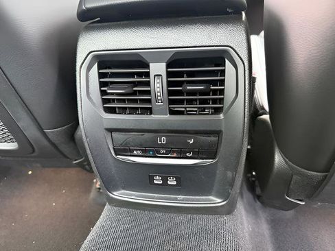 Used 2023 BMW 330i 330i image 24