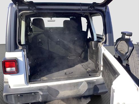 Used 2020 Jeep Wrangler Unlimited Sport image 26