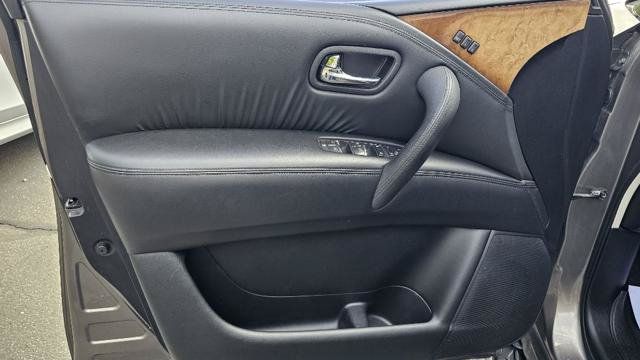 Used 2013 INFINITI QX56 4WD w/ Theater Pkg image 31